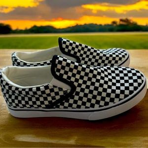 Selling shoes from brand Trendy in good condition and shape